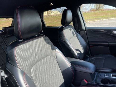 Used 2023 Ford Escape ST-Line image 35