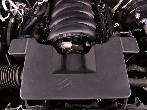 Used 2019 Chevrolet Tahoe LT image 30