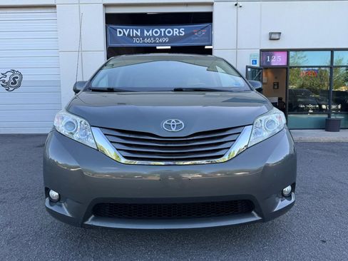 Used 2014 Toyota Sienna XLE AWD/4WD image 6