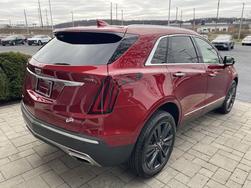 Used 2021 Cadillac XT5 Premium Luxury w/ Platinum Package image 8
