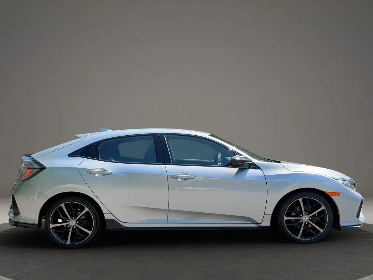 Used 2020 Honda Civic Sport image 8