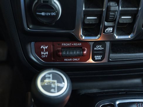 Used 2021 Jeep Gladiator Rubicon AWD/4WD image 35