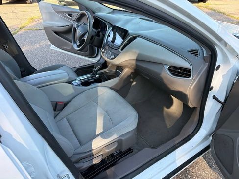 Used 2024 Chevrolet Malibu LT FWD image 21