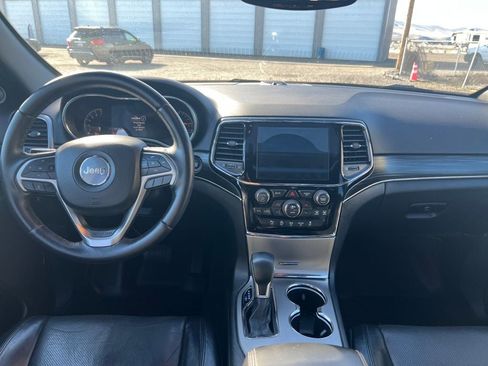 Used 2019 Jeep Grand Cherokee Limited w/ Luxury Group II image 12