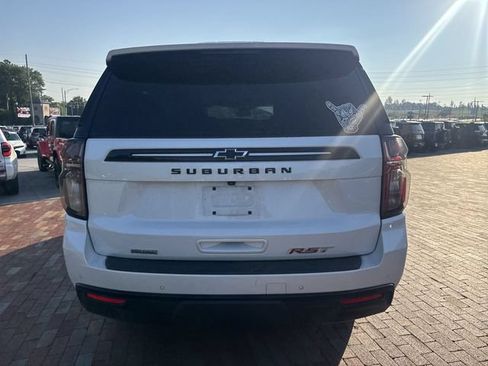 Used 2024 Chevrolet Suburban RST w/ Luxury Package AWD/4WD image 9