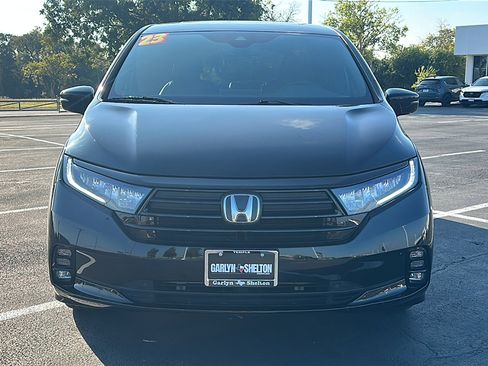 Used 2023 Honda Odyssey Sport image 11