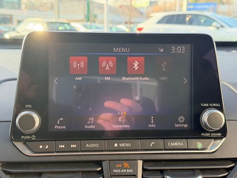 Used 2024 Nissan Altima 2.5 SV image 31