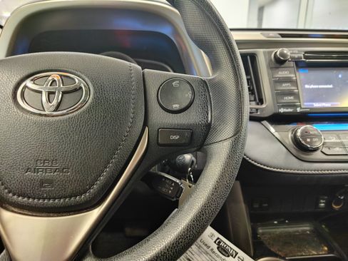 Used 2014 Toyota RAV4 XLE AWD/4WD image 10