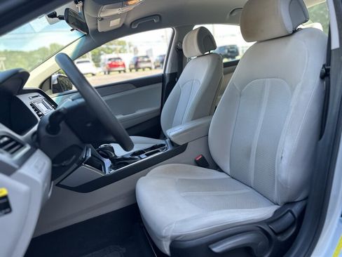 Used 2016 Hyundai Sonata SE FWD image 10