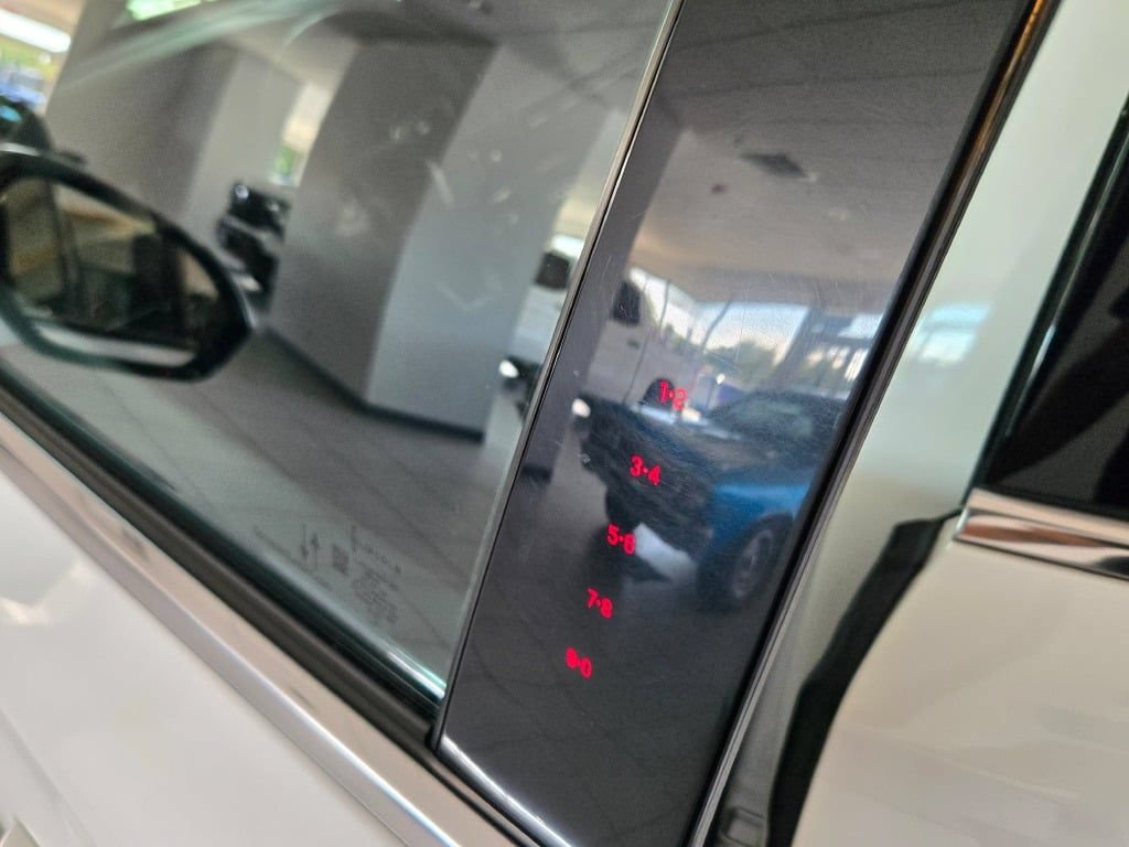 Used 2023 Lincoln Corsair AWD image 21