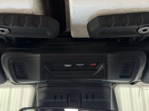 Used 2025 Jeep Wrangler Unlimited Sahara image 14
