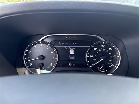 Used 2023 Nissan Frontier SV w/ SV Convenience Package RWD image 11