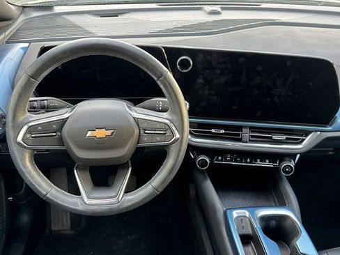 Certified 2024 Chevrolet Equinox EV LT image 16