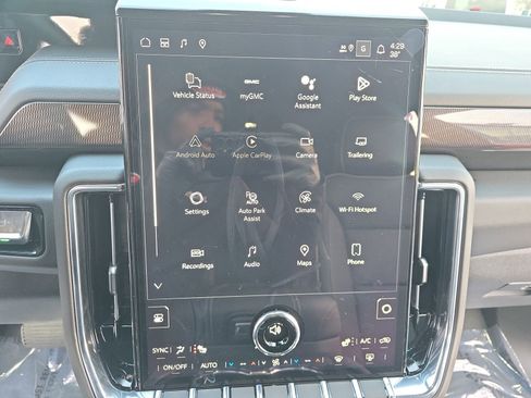 New 2026 GMC Yukon XL Elevation image 21