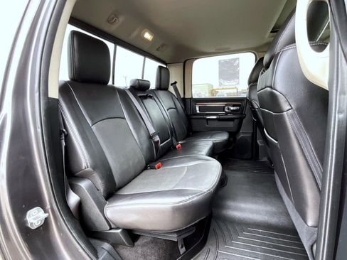 Used 2017 RAM 1500 Laramie w/ Convenience Group image 18