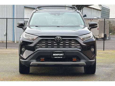Used 2021 Toyota RAV4 Limited AWD/4WD image 9