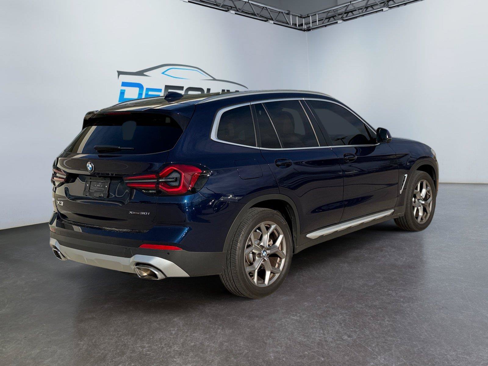 Used 2024 BMW X3 xDrive30i w/ Convenience Package AWD/4WD image 3