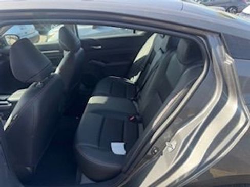 Used 2025 Nissan Altima 2.5 SR image 9