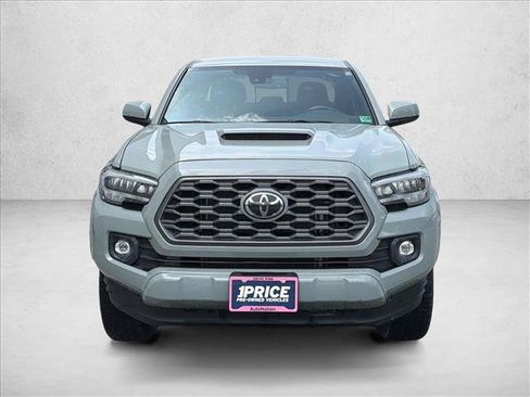 Used 2023 Toyota Tacoma TRD Sport AWD/4WD image 2