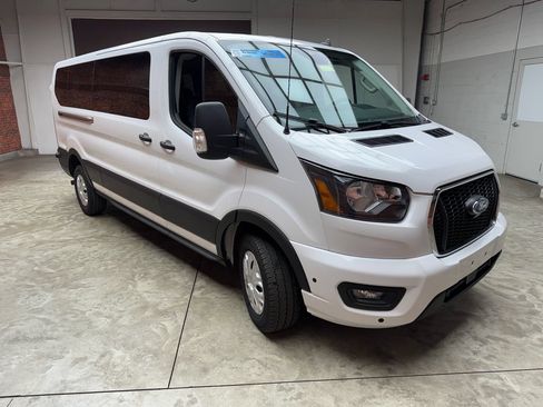 Used 2024 Ford Transit 350 XLT RWD image 6