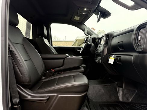 Used 2025 Chevrolet Silverado 2500 W/T w/ WT Convenience Package image 11