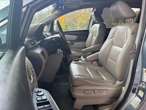 Used 2011 Honda Odyssey Touring Elite image 8