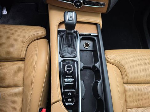 Used 2016 Volvo XC90 T6 Inscription image 35