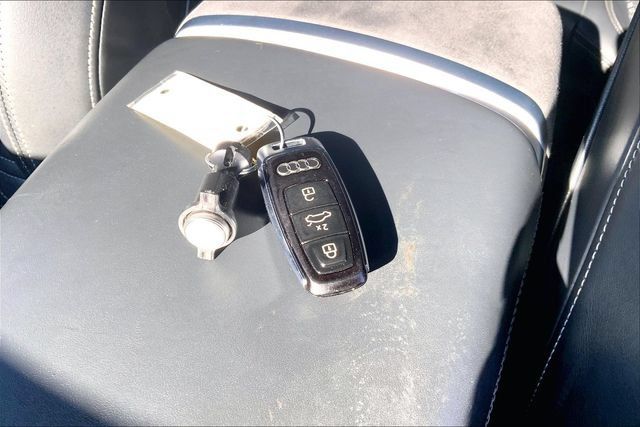 Used 2024 Audi RS Q8 AWD/4WD image 12