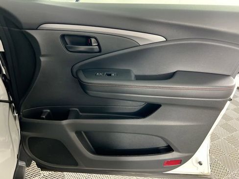 Certified 2023 Honda Passport TrailSport image 33