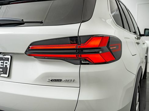 New 2026 BMW X5 xDrive40i w/ Climate Comfort Package AWD/4WD image 15