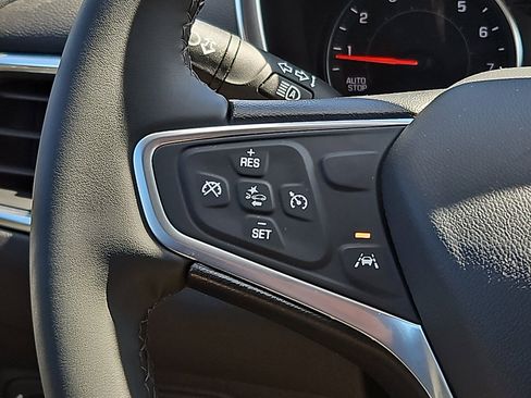 Used 2023 Chevrolet Equinox LT image 20