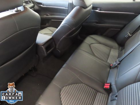 Used 2024 Toyota Camry SE image 23