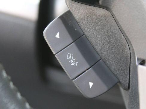 Used 2017 Subaru Outback 3.6R Touring w/ Popular Package #5A image 15