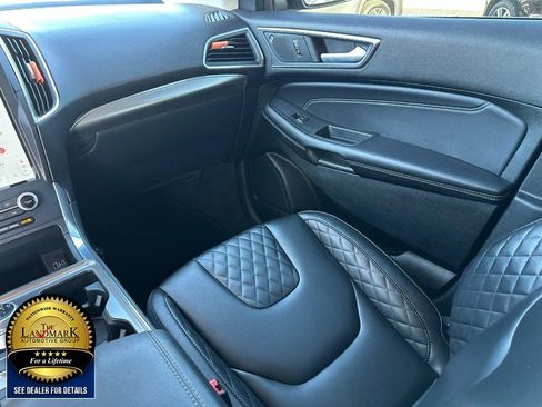 Used 2023 Ford Edge Titanium image 19