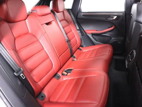 Used 2017 Porsche Macan S image 45