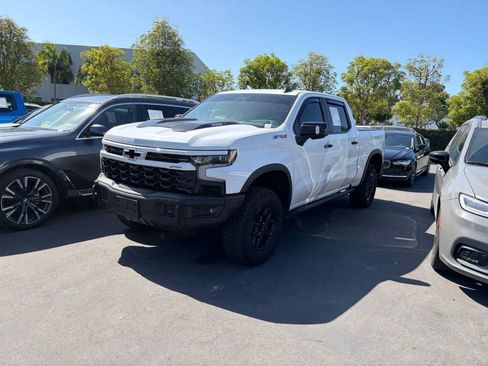 Used 2024 Chevrolet Silverado 1500 ZR2 w/ ZR2 Bison Edition AWD/4WD image 1