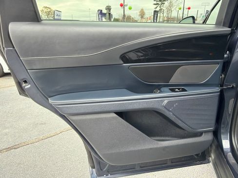 Used 2024 Lincoln Nautilus Reserve image 22