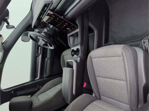 Used 2025 GMC Terrain Elevation image 18