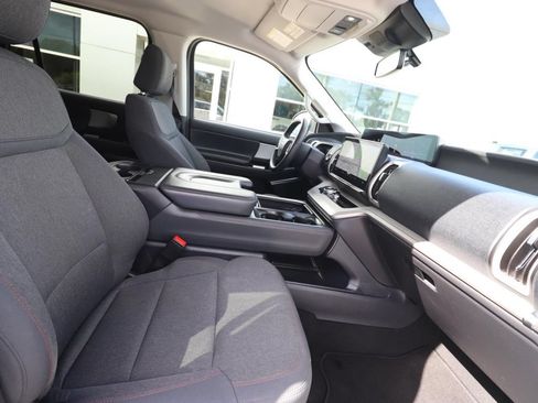 Used 2025 Ford Expedition Max Active AWD/4WD image 15