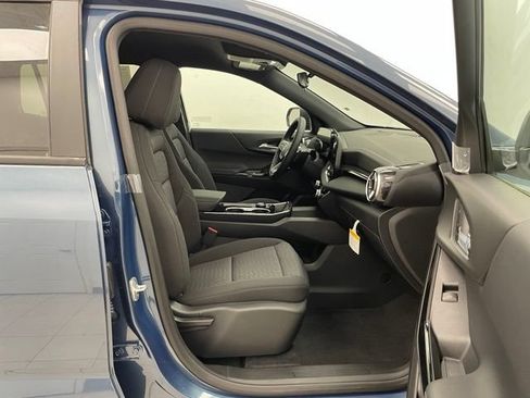 New 2026 Chevrolet Equinox LT AWD/4WD image 12