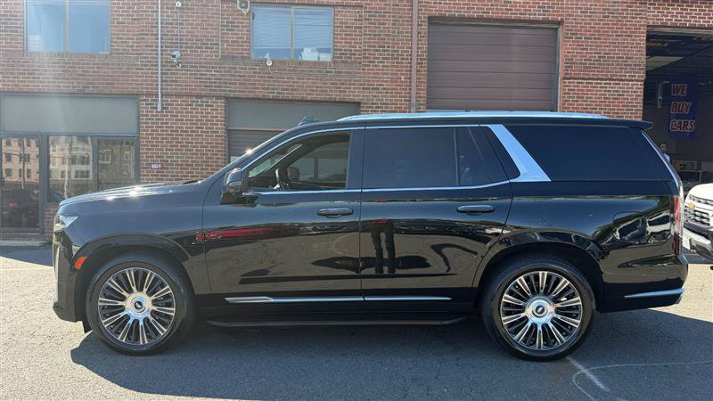 Used 2021 Cadillac Escalade Premium Luxury w/ Driver Assist Tech Package AWD/4WD image 17