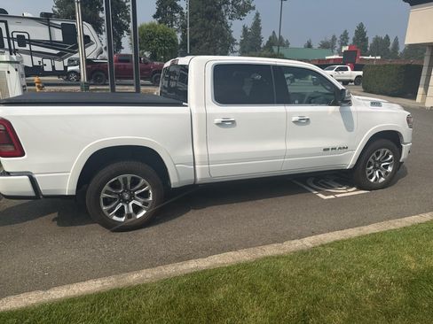 Used 2021 RAM 1500 Limited AWD/4WD image 3