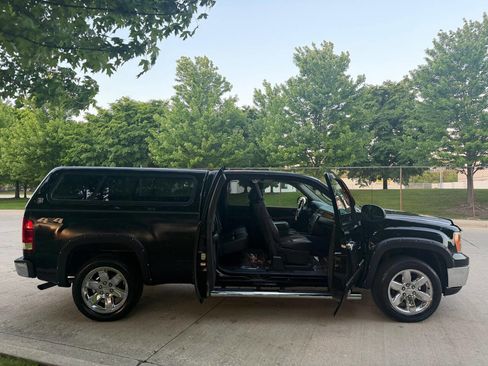 Used 2013 GMC Sierra 1500 SLT AWD/4WD image 9