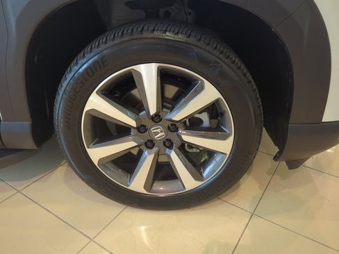 Used 2025 Honda Pilot Elite image 56