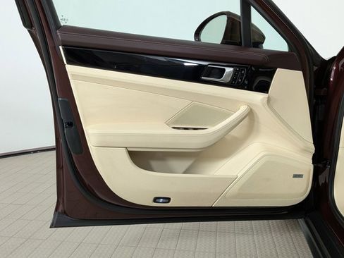 Certified 2020 Porsche Panamera 4S image 13