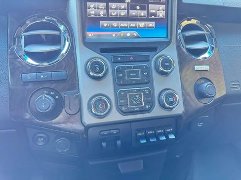 Used 2015 Ford F250 Platinum w/ FX4 Off-Road Package AWD/4WD image 21
