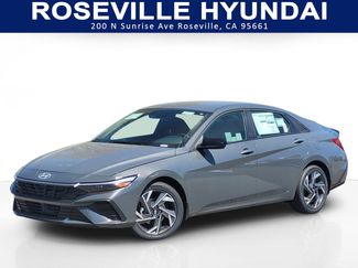 New 2025 Hyundai Elantra SEL video 1