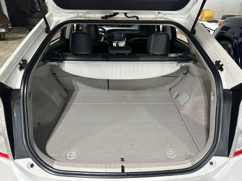 Used 2013 Toyota Prius Four FWD image 15