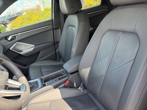 Used 2025 Audi Q3 2.0T Premium image 20