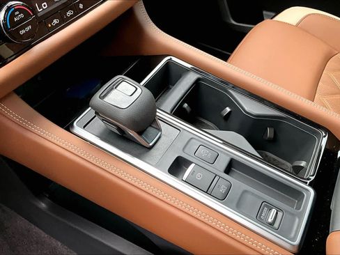 New 2026 Nissan Pathfinder Platinum FWD image 7